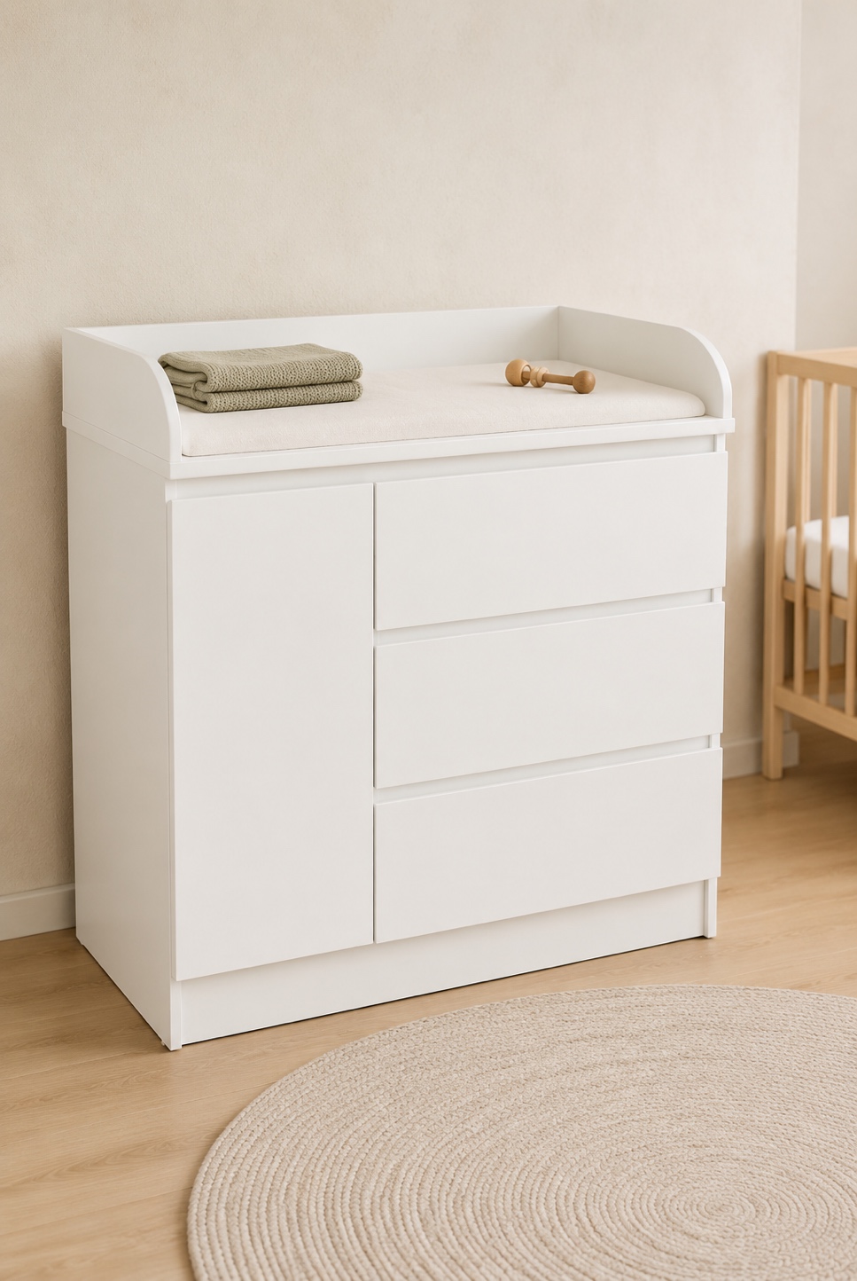 Білий пеленальний комод Baby Care Comfort